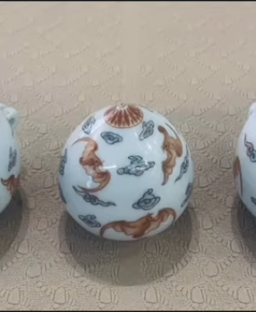 Cóng Dơi Đỏ Mây Xanh