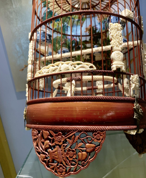 Lồng Khoen Sài Gòn - Tích Lẳng Hoa