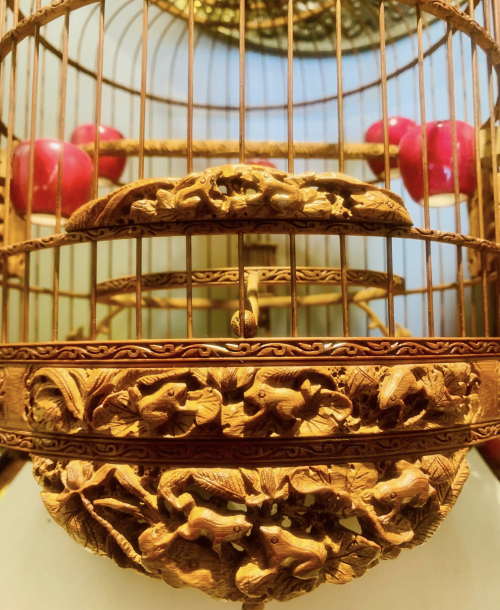 Lồng Khoen Pólũng - Tích Ếch Ngồi Lá Sen