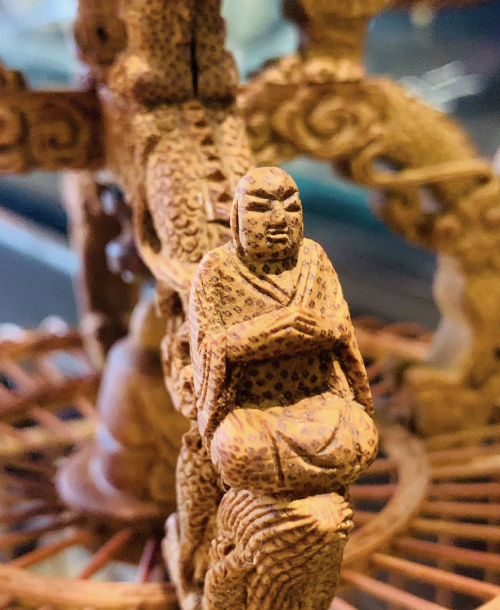 Lồng Khoen Tre - Tích La Hán