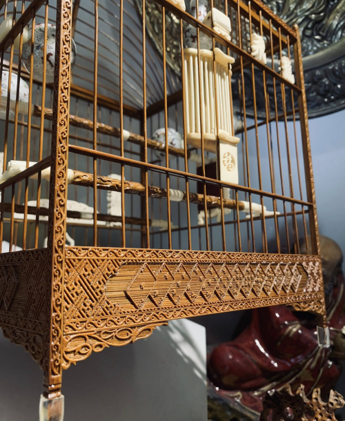 Lồng Chim Mái Vòm A Hoa - Tích Đỏ Đen