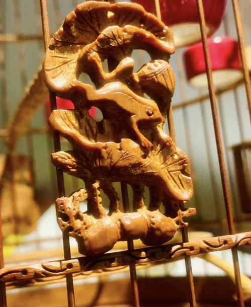 Lồng Khoen Pólũng - Tích Ếch Ngồi Lá Sen