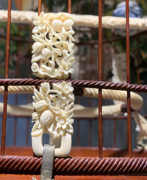 Lồng Khoen Sài Gòn - Tích Lẳng Hoa