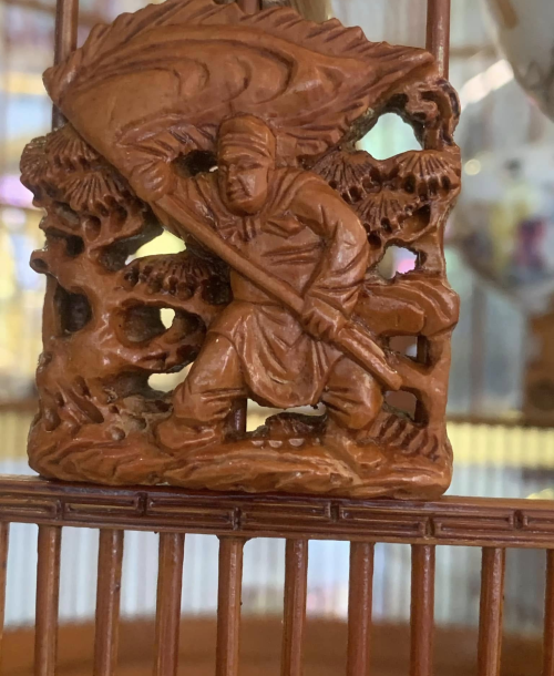 Lồng Kiếm - 1