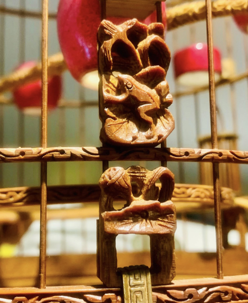 Lồng Khoen Pólũng - Tích Ếch Ngồi Lá Sen