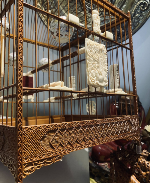 Lồng Chim Mái Vòm A Hoa - Tích Đỏ Đen