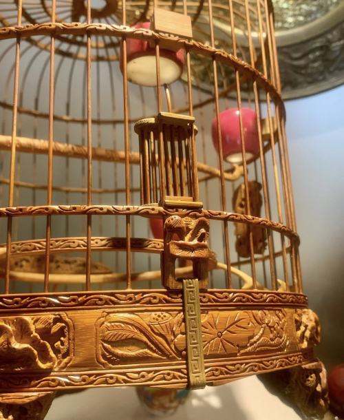 Lồng Khoen Pólũng - Tích Ếch Ngồi Lá Sen