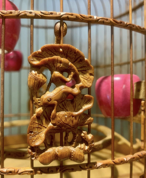 Lồng Khoen Pólũng - Tích Ếch Ngồi Lá Sen